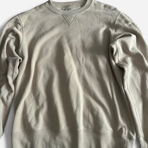 🚨$5 CLEAROUT 🚨 Uniqlo Men's Sweater